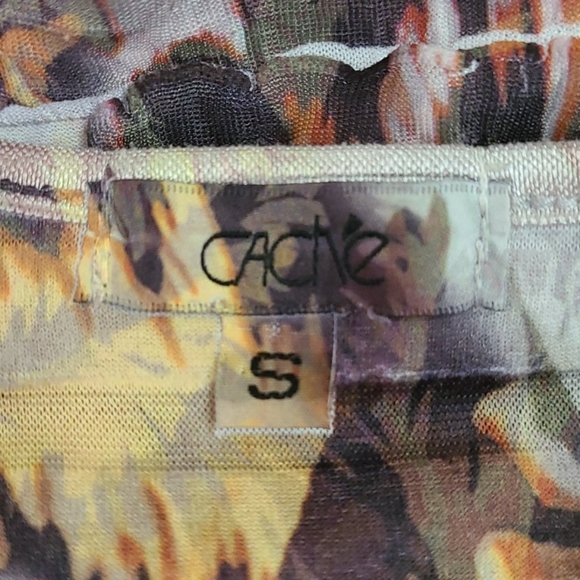 Cache Sleeveless Animal Print Ruffled Shirt - Picture 8 of 10